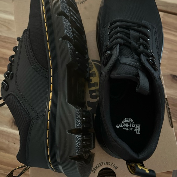 New in box Dr Martens Reeder utility shoes in black womens size 8 Men’s size 9 - Picture 4 of 9